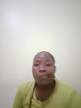 April_2 live cam on StripChat