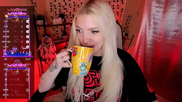 AnyaTaylor_ webcam