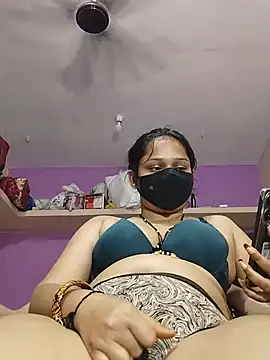 Priyanka_30 webcam
