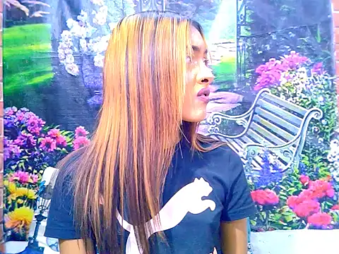 IndianPretty14u2Luv webcam