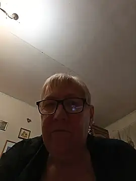 Molli1408 live cam preview