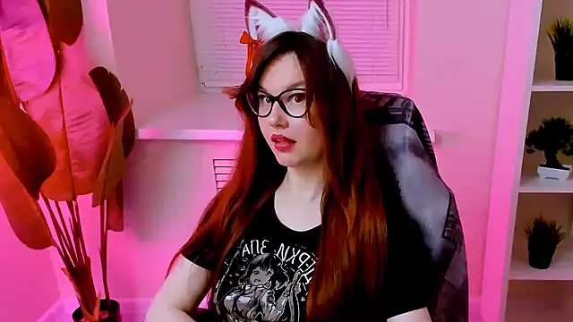 CarolGiggly webcam