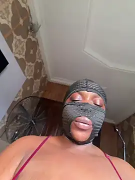 Kendra-rose live cam on StripChat