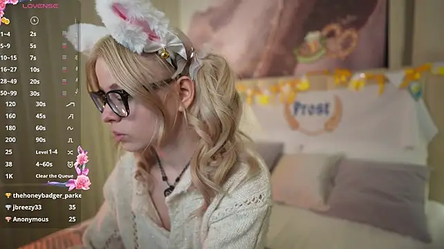 ChloeWells webcam