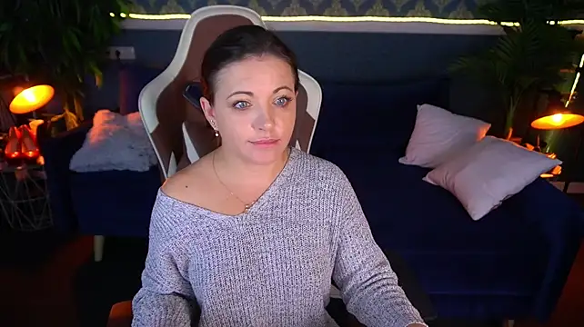 Dafni_Monn live cam preview