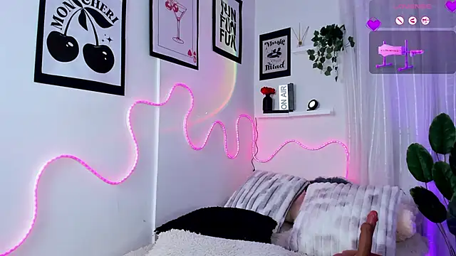 Samii_Evans webcam