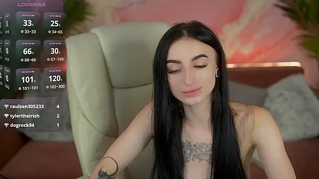 EmilyyMoon webcam