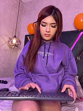 danielahall webcam