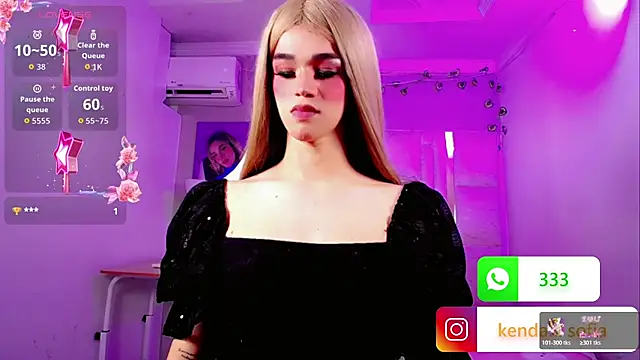 Sophiaa_doll_ webcam