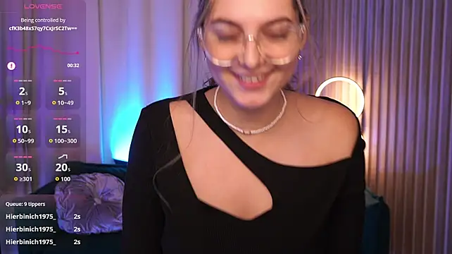 LucreciaStorm webcam