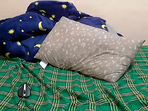 Ebonysweetlyne