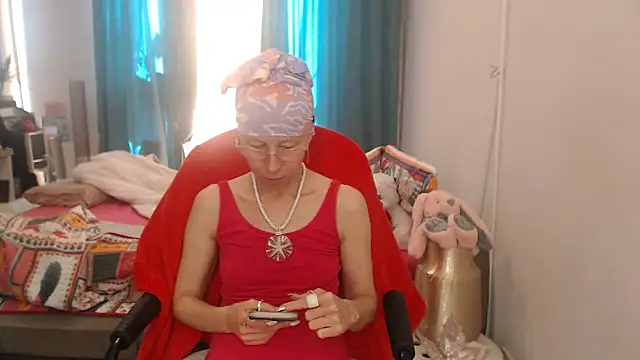 LuxuryNika