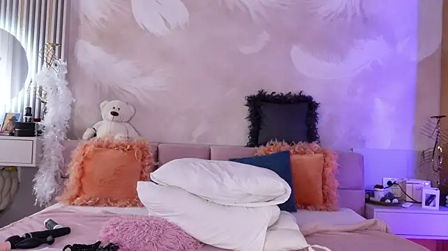 JullyBlair webcam