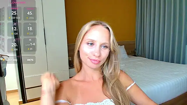 Mad1en webcam