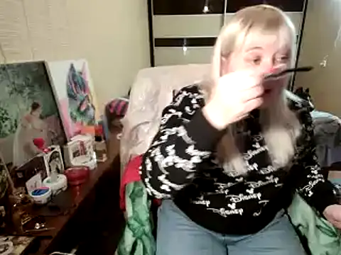 Lia_Laguna77 webcam
