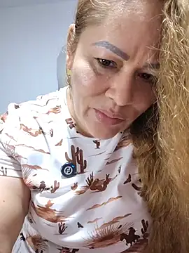 SluttyMilf79