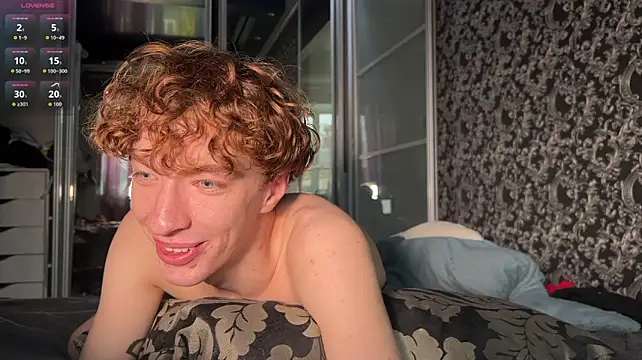vogueslay webcam
