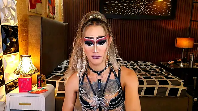 HorseCockDivine webcam