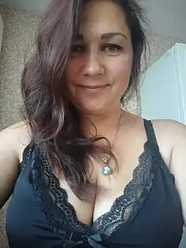 Susan8421 webcam