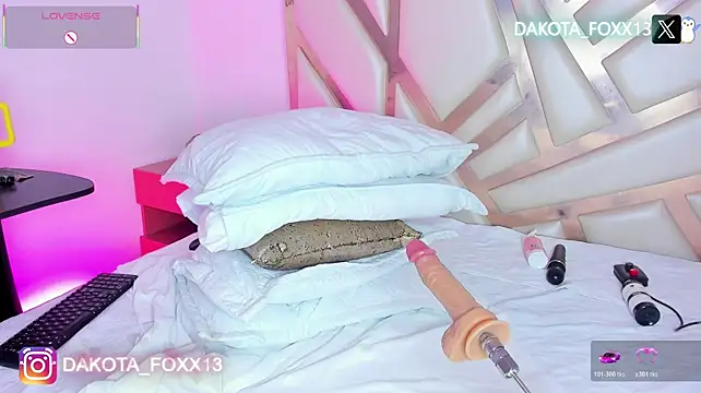 Dakota_Foxxx webcam