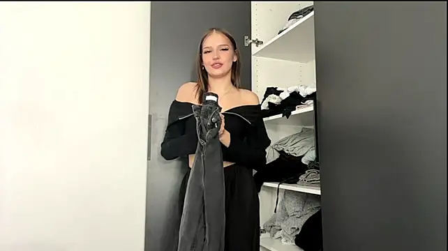 AngellaOlano webcam