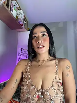 AsianMilfSheryl webcam