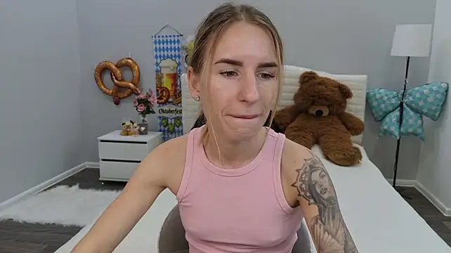 DeboraHorny webcam