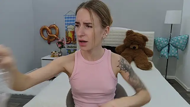 DeboraHorny webcam