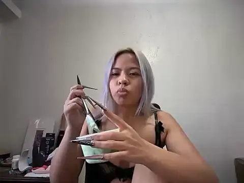 Tina_Slick