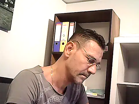 mastercharisma35 webcam