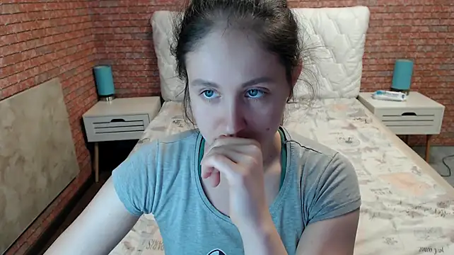 Holliy_Cooper