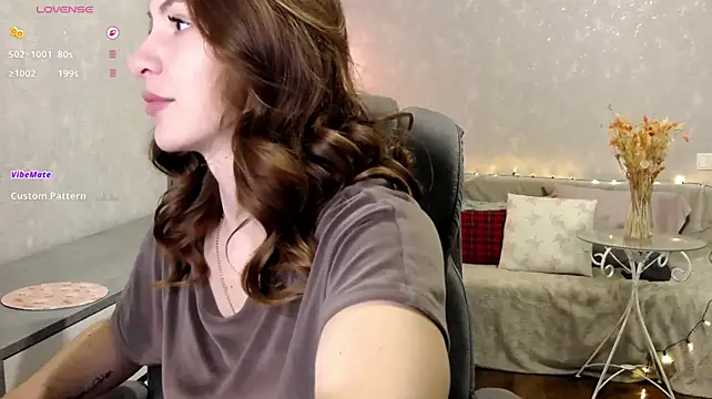 Naughty__Megan live cam on StripChat