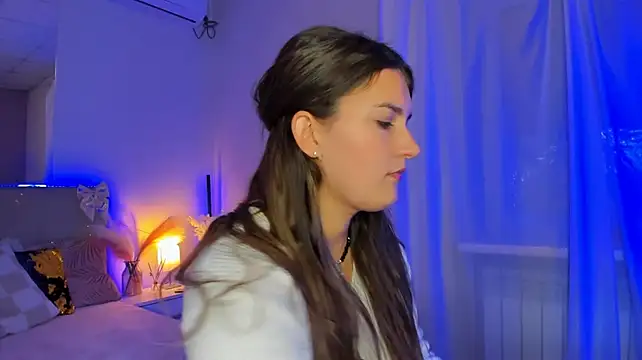Laura_Leee webcam