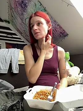 leylasquirtybirty (F young) - 🍒Squeeze and jiggle the tits