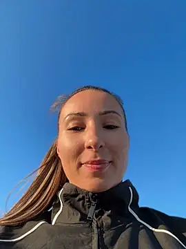 Wonder_Kari webcam
