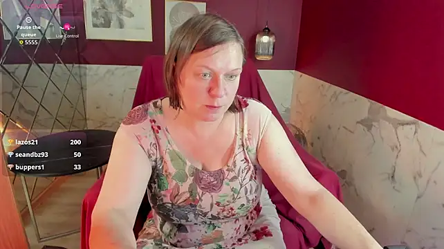 KellyPerfection webcam