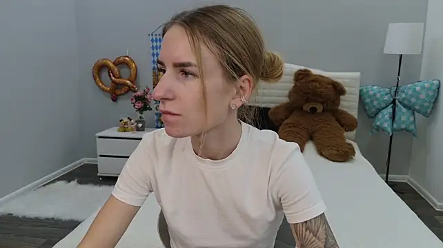 DeboraHorny webcam