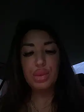 RuslanaXX webcam