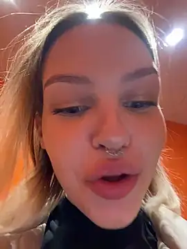 AshleyMur webcam