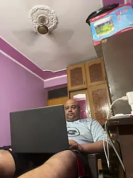 Dick_6inches_Delhi webcam
