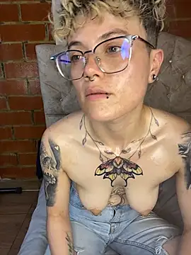megan_c8 webcam