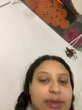 julia_moreira