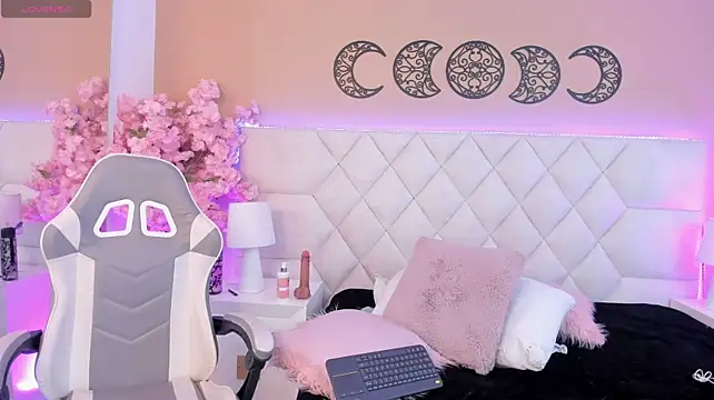 Chloe__fox_