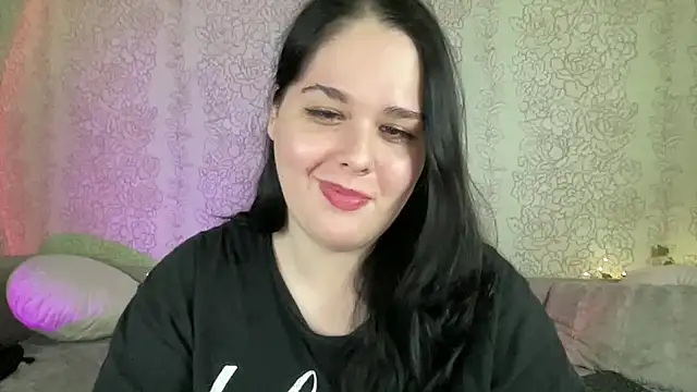 IvyLebelly webcam