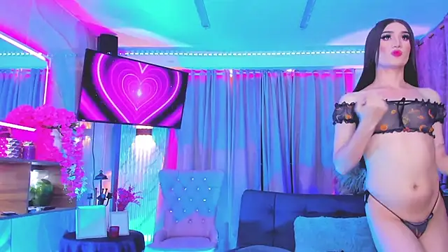 Queens_Wonders_Blonders webcam
