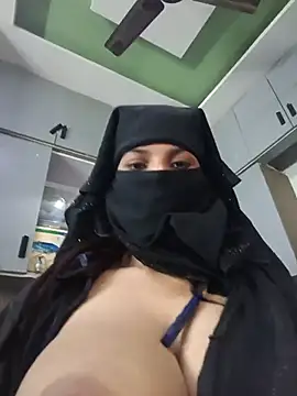Aafreen_36 webcam