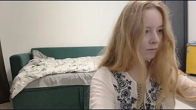 KateVibe_01 webcam