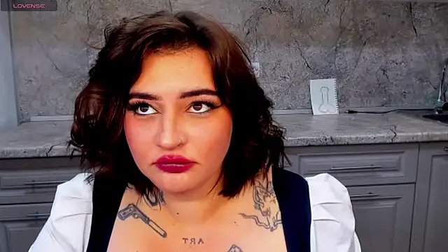NikkiSummer webcam