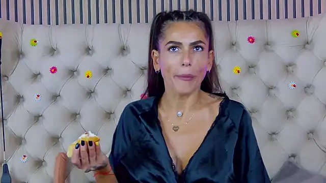 PlayfulShow webcam