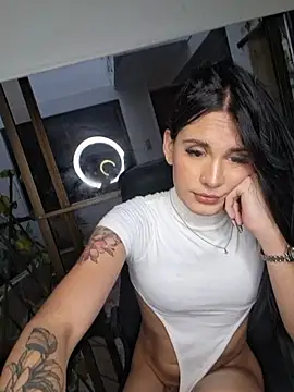 Model: MiaDaniella__